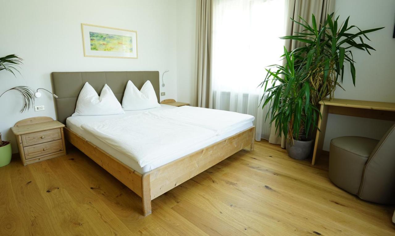 Burgunderhof Villa Montagna Eksteriør billede