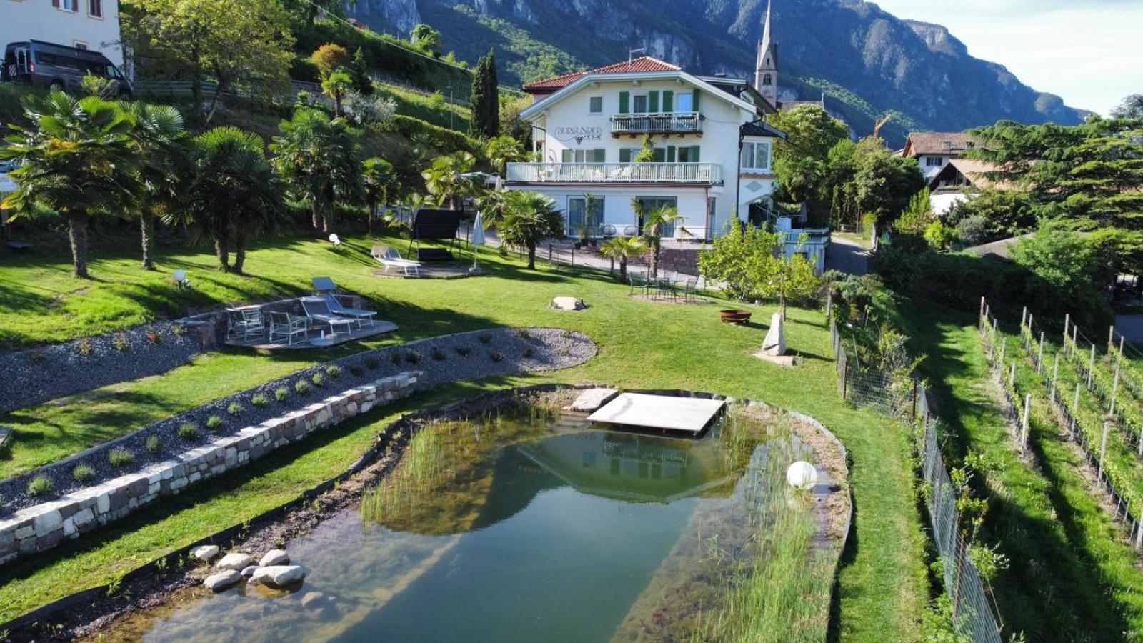 Burgunderhof Villa Montagna Eksteriør billede