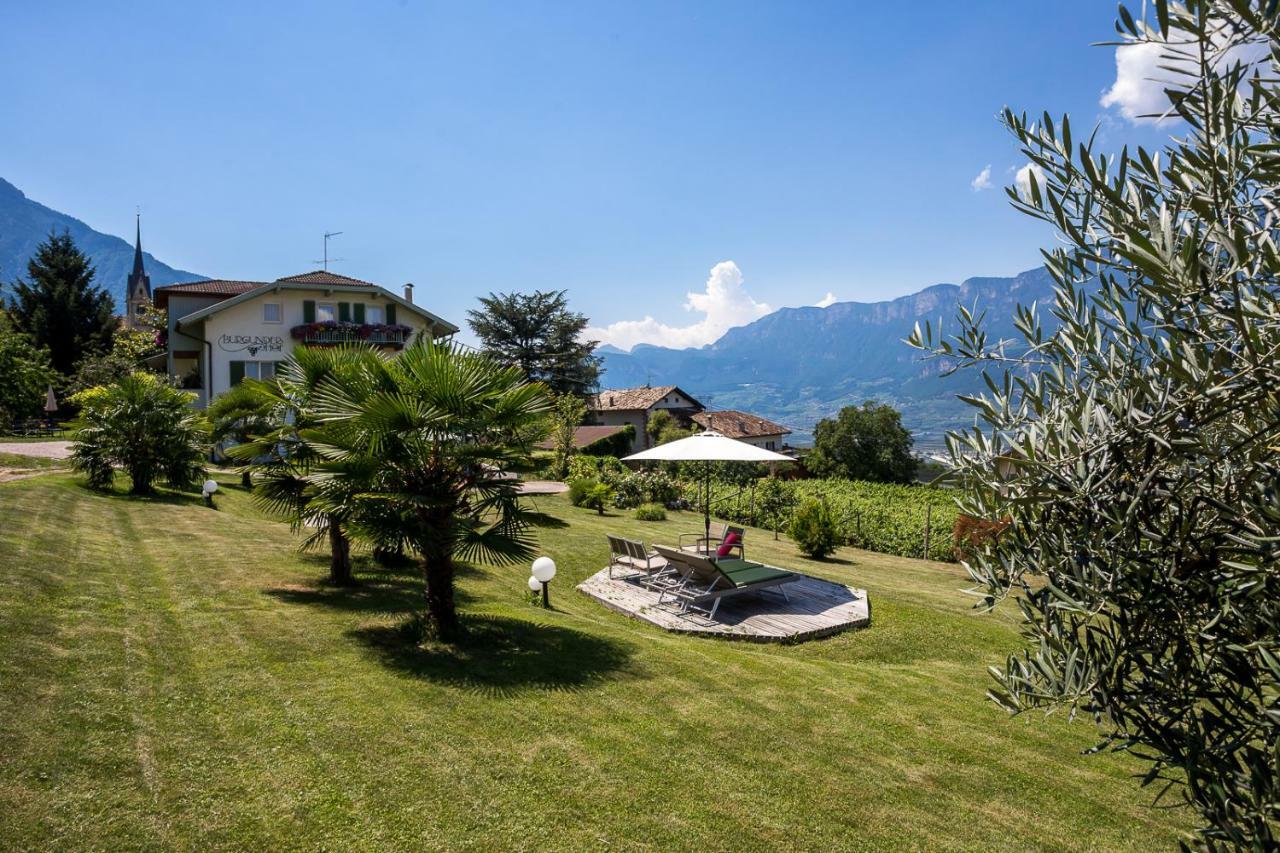 Burgunderhof Villa Montagna Eksteriør billede
